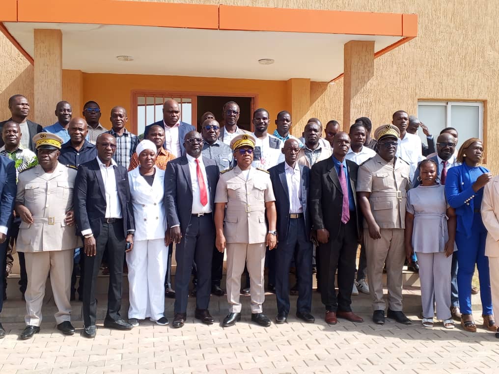 CÉRÉMONIE DE PRÉSENTATION DES VŒUX DU NOUVEL AN AU PRÉFET DE LA RÉGION DU TCHOLOGO, PRÉFET DU DÉPARTEMENT DE FERKESSÉDOUGOU