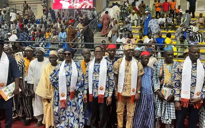 INTRONISATION DU CHEF CENTRAL DES RESSORTISSANTS DU TCHOLOGO À ABIDJAN ET DE LA DIASPORA